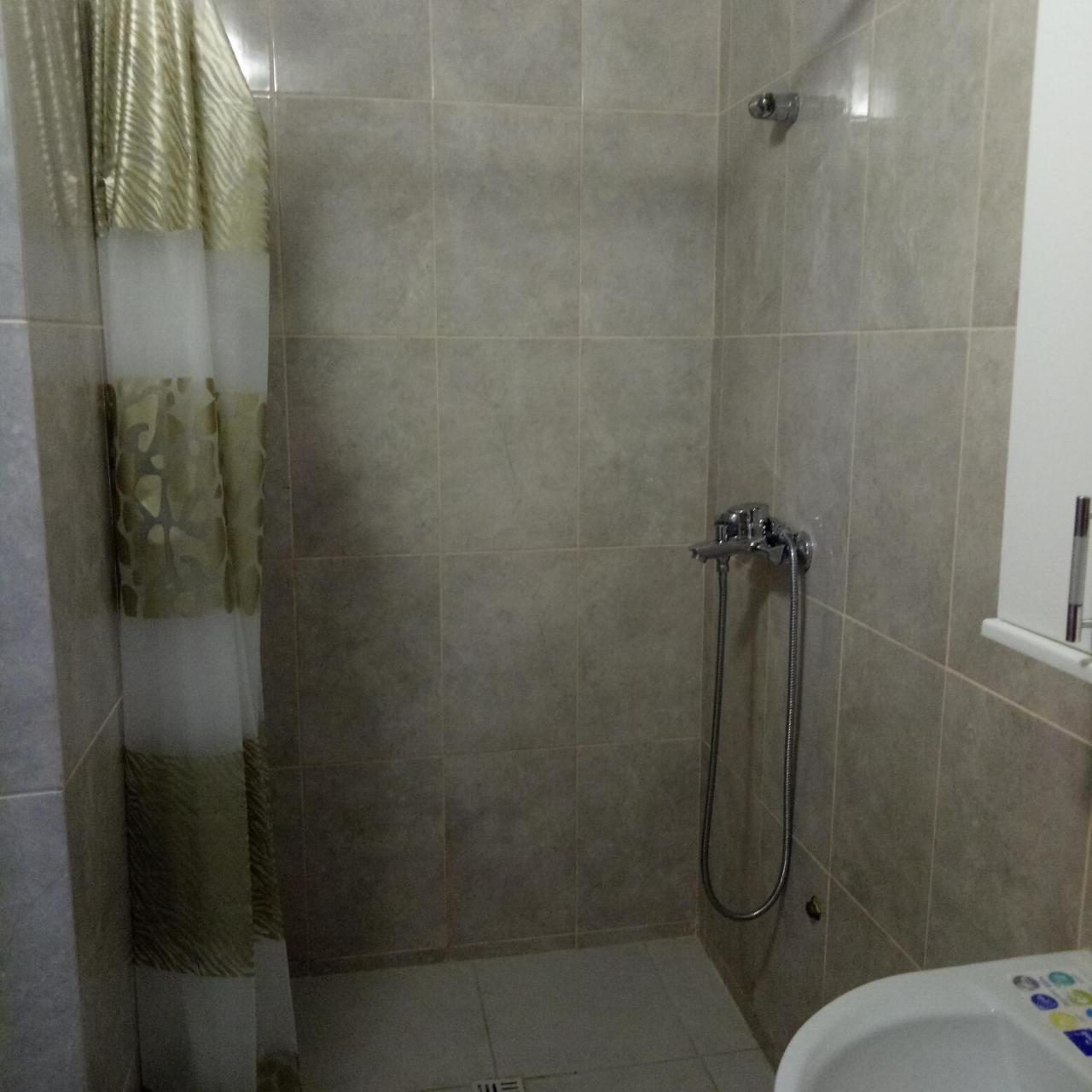 Lastochka Hotel Zaliznyi Port Buitenkant foto