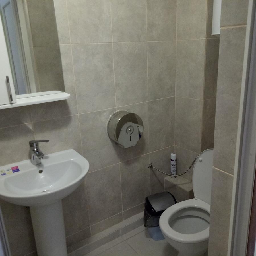 Lastochka Hotel Zaliznyi Port Buitenkant foto